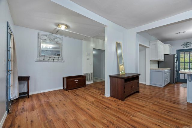 606 N Roseville St Street, Altus, AR 72821