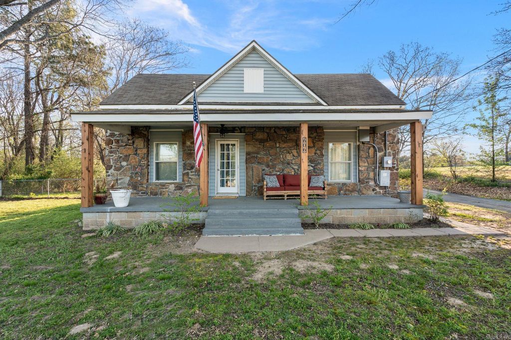 606 N Roseville St Street, Altus, AR 72821