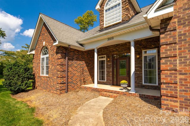 3808 Falling Creek Road NE, Hickory, NC 28601