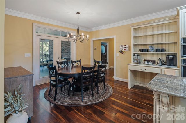 3808 Falling Creek Road NE, Hickory, NC 28601