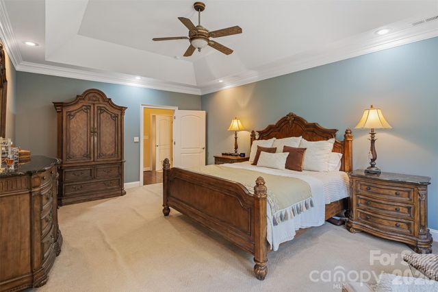 3808 Falling Creek Road NE, Hickory, NC 28601