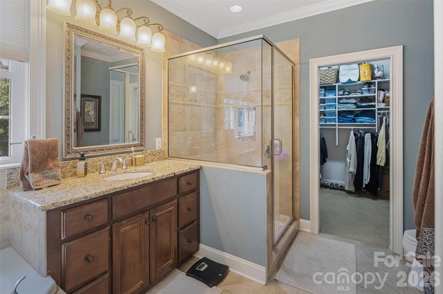 3808 Falling Creek Road NE, Hickory, NC 28601