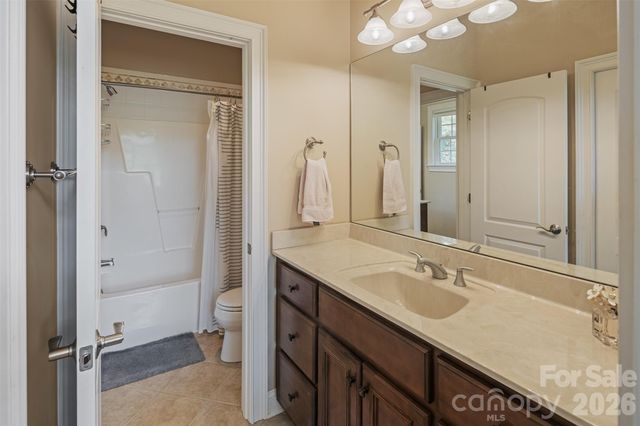 3808 Falling Creek Road NE, Hickory, NC 28601