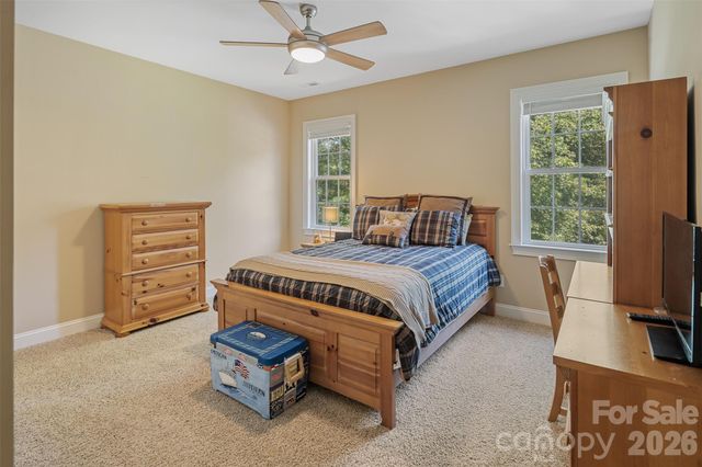 3808 Falling Creek Road NE, Hickory, NC 28601
