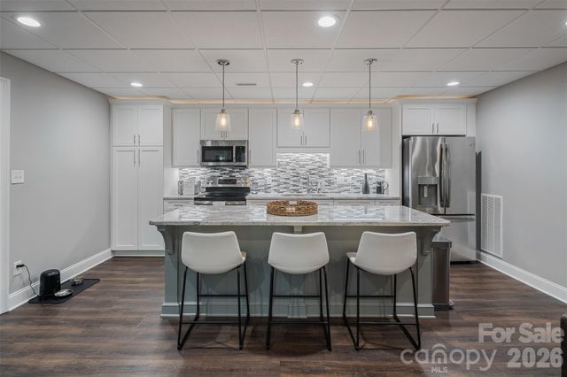 3808 Falling Creek Road NE, Hickory, NC 28601