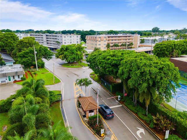 145 Atlantis Boulevard 101, Atlantis, FL 33462