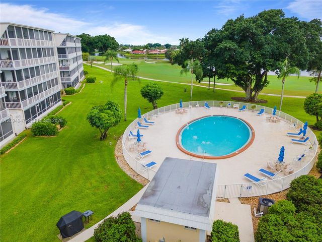 145 Atlantis Boulevard 101, Atlantis, FL 33462