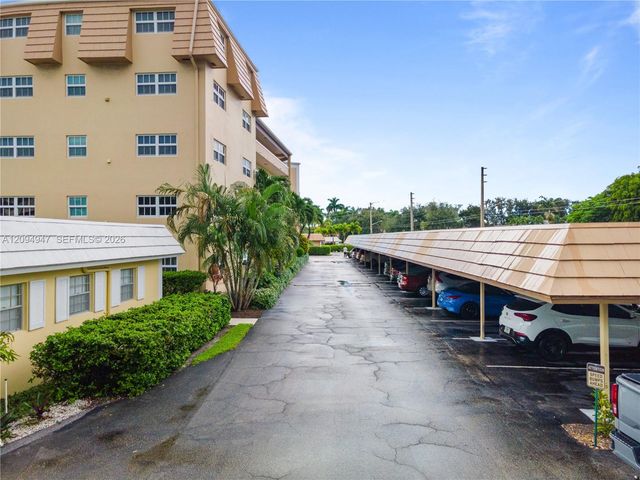 145 Atlantis Boulevard 101, Atlantis, FL 33462