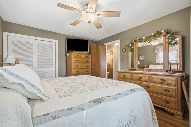 26 Tappan St, Melrose, MA 02176