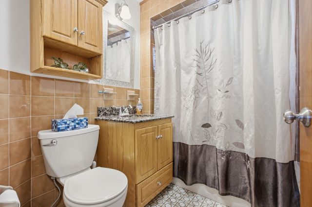 26 Tappan St, Melrose, MA 02176