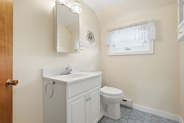 26 Tappan St, Melrose, MA 02176