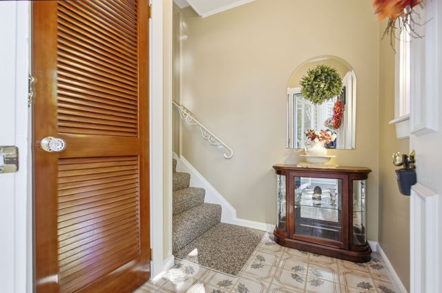 26 Tappan St, Melrose, MA 02176