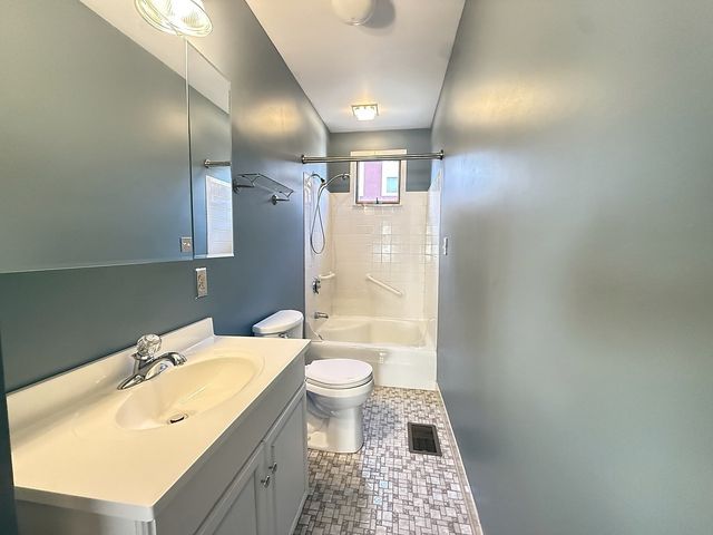 26 Tappan St, Melrose, MA 02176