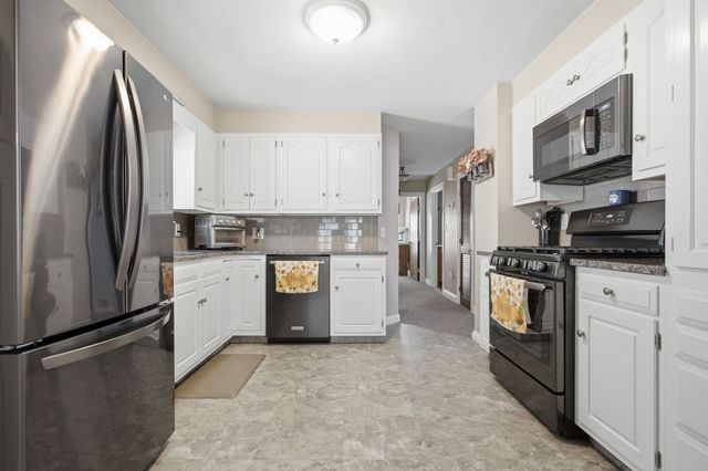 26 Tappan St, Melrose, MA 02176