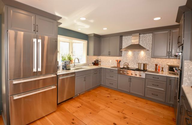 2 Turner Brae, Grantham, NH 03753