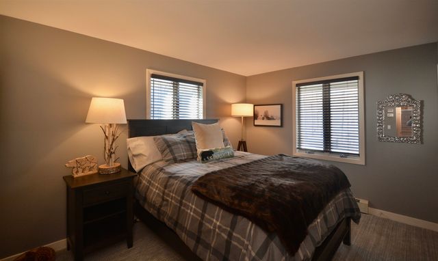 2 Turner Brae, Grantham, NH 03753