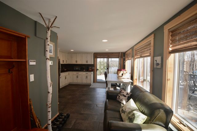 2 Turner Brae, Grantham, NH 03753