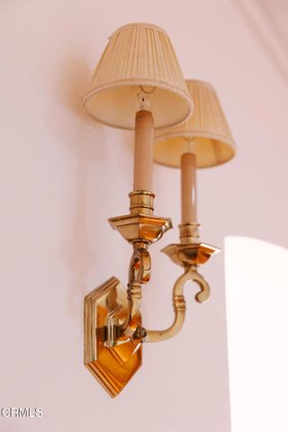 136 S Arden Boulevard, Los Angeles, CA 90004