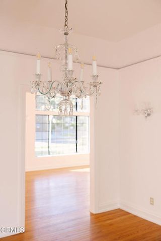 136 S Arden Boulevard, Los Angeles, CA 90004