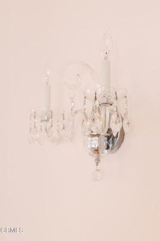 136 S Arden Boulevard, Los Angeles, CA 90004