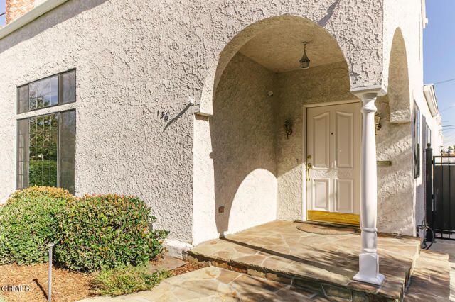 136 S Arden Boulevard, Los Angeles, CA 90004