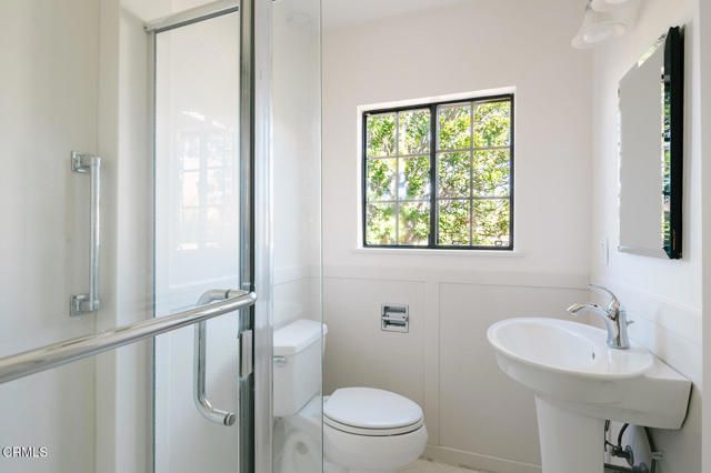 136 S Arden Boulevard, Los Angeles, CA 90004