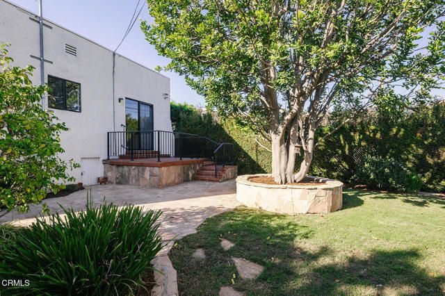 136 S Arden Boulevard, Los Angeles, CA 90004