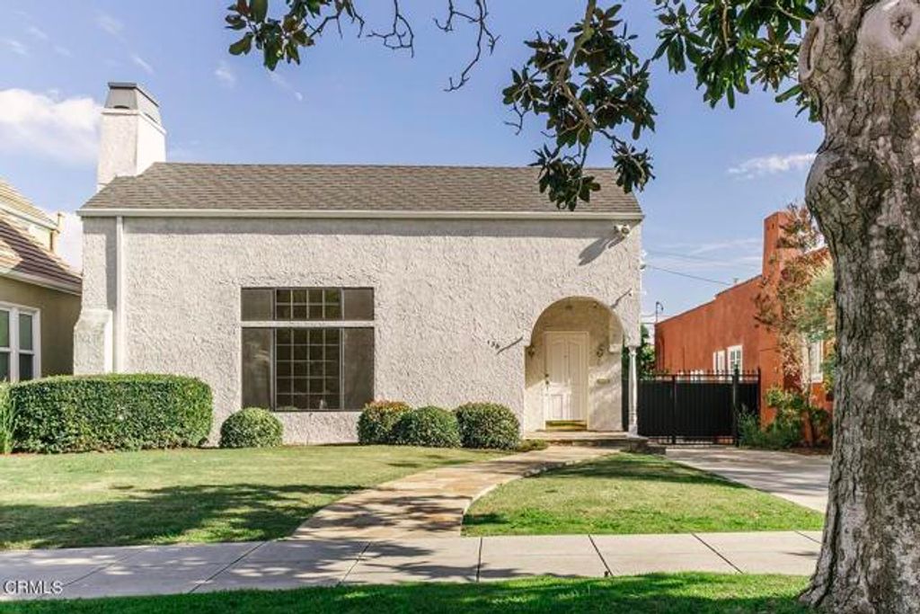 136 S Arden Boulevard, Los Angeles, CA 90004