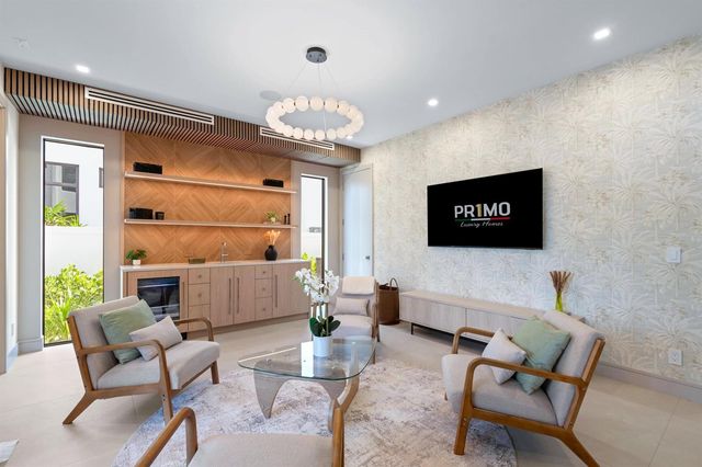 3099 Banyan Road A, Boca Raton, FL 33432