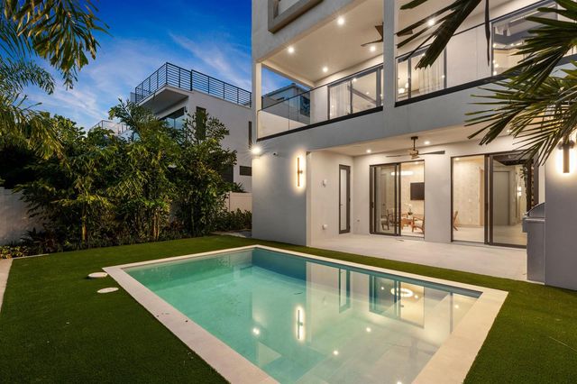3099 Banyan Road A, Boca Raton, FL 33432