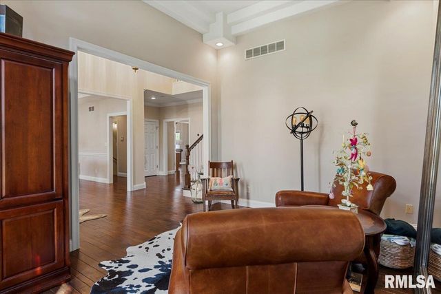 2612 Dickens Drive, Springfield, IL 62711