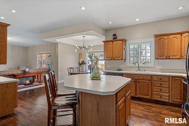 2612 Dickens Drive, Springfield, IL 62711