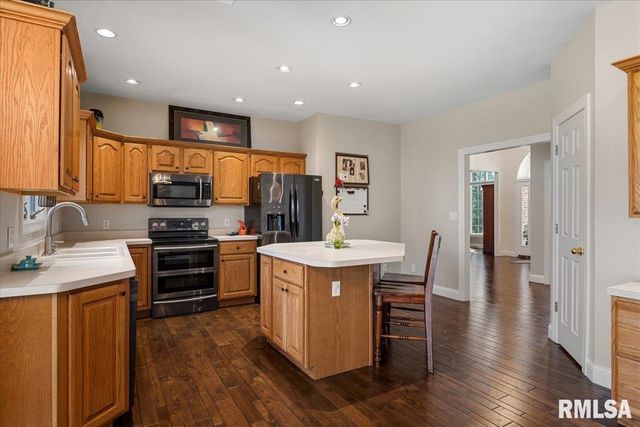 2612 Dickens Drive, Springfield, IL 62711