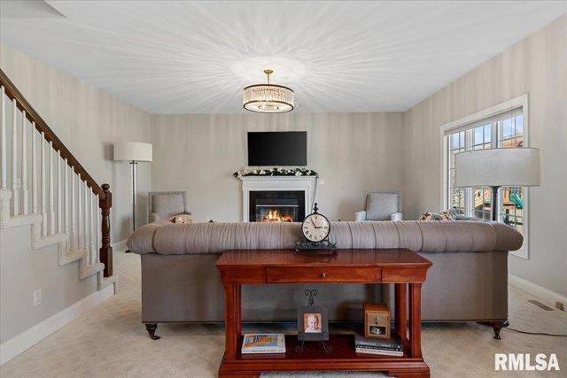 2612 Dickens Drive, Springfield, IL 62711