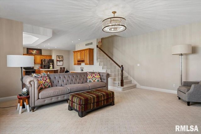 2612 Dickens Drive, Springfield, IL 62711