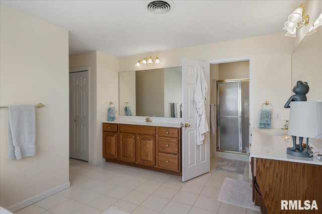 2612 Dickens Drive, Springfield, IL 62711