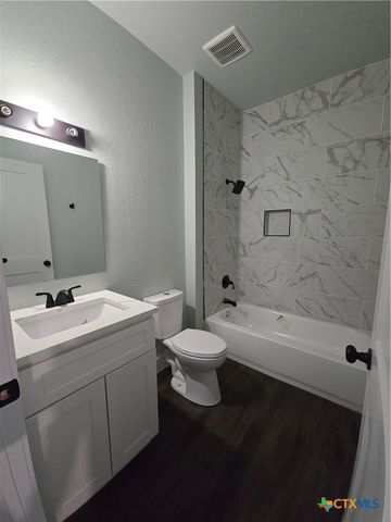 206 Lewis Todd, Blanco, TX 78606