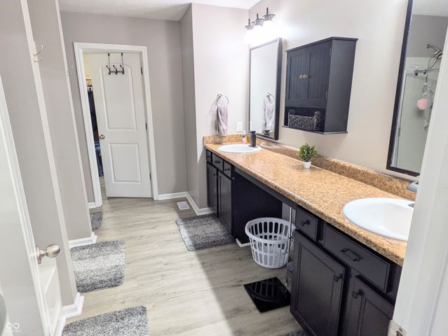 1217 Lucca Drive, Greenwood, IN 46143