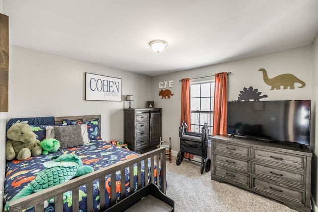1007 Smiley Troutt Rd, Bethpage, TN 37022