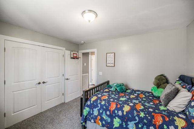 1007 Smiley Troutt Rd, Bethpage, TN 37022