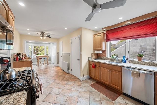 39-41 Donnybrook Rd, Boston, MA 02135