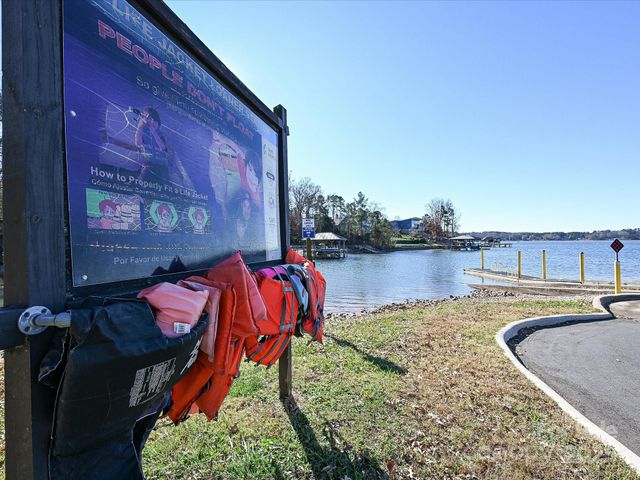 153 Collingswood Road, Mooresville, NC 28117