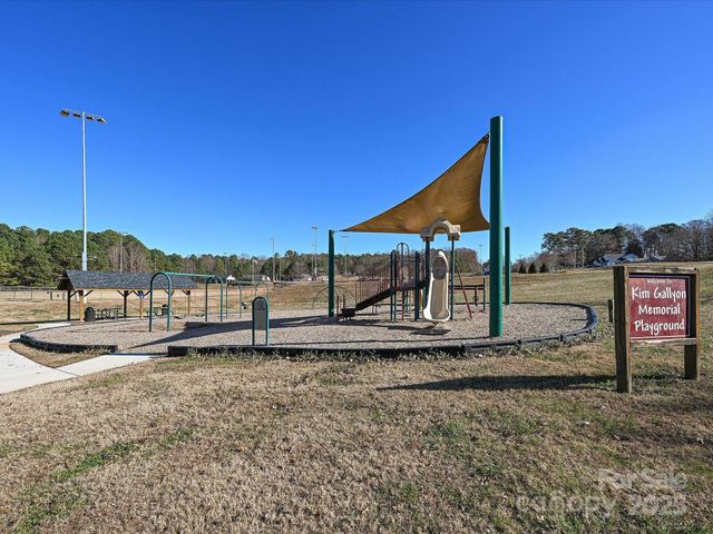 153 Collingswood Road, Mooresville, NC 28117