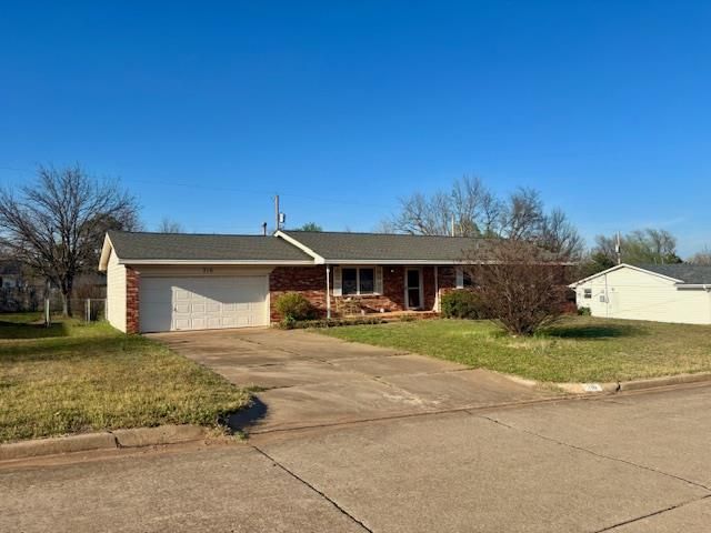 716 W Hartwood Avenue, Stillwater, OK 74075