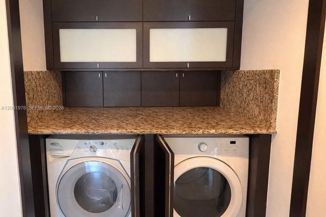 848 Brickell Key Dr 905, Miami, FL 33131