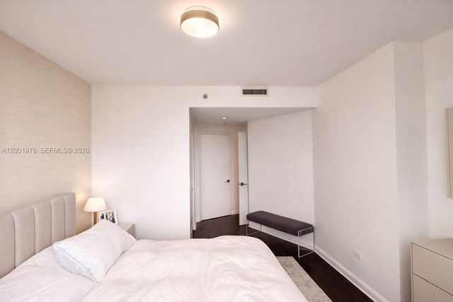 848 Brickell Key Dr 905, Miami, FL 33131