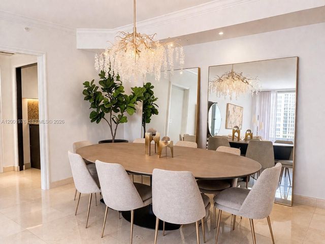 848 Brickell Key Dr 905, Miami, FL 33131