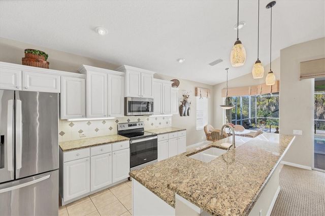 407 PINEWOOD LAKE DRIVE, Venice, FL 34285