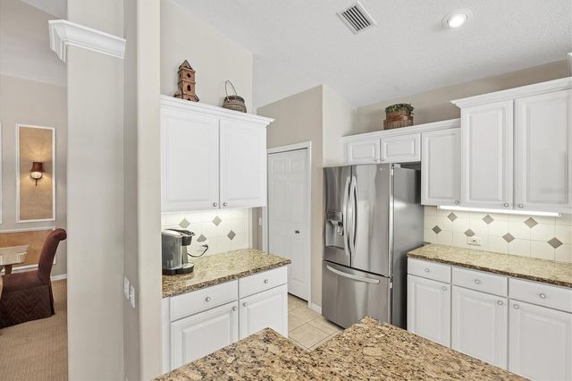 407 PINEWOOD LAKE DRIVE, Venice, FL 34285