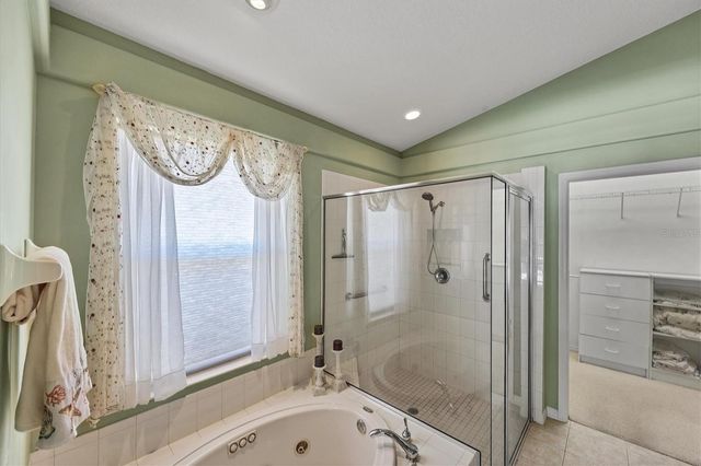 407 PINEWOOD LAKE DRIVE, Venice, FL 34285